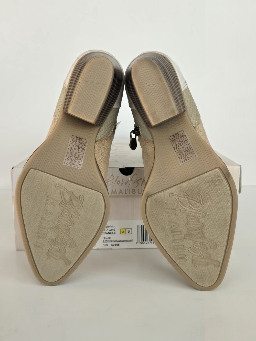 Blowfish Women's Gold Western Ankle Boots - Picture 4 of 7